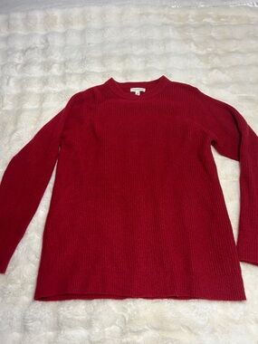 Classic comfort - Treasure&Bond Red Crewneck Women's Sweater
